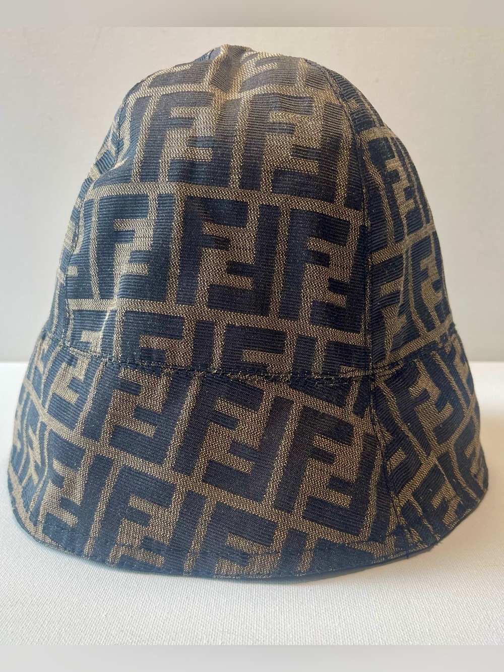EUC FENDI YUCCA PATTERN RARE HAT ITALY VINTAGE 1990s REVERSIBLE YOUTH XL - Picture 3 of 15